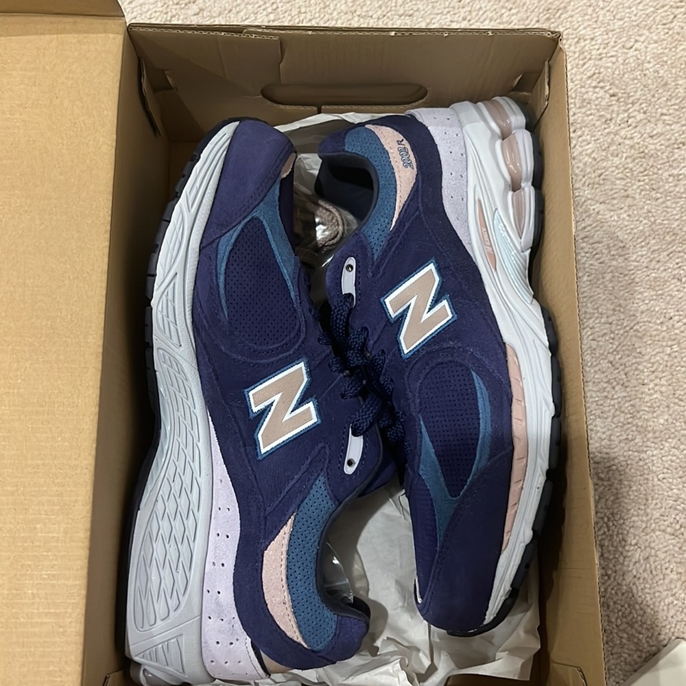 New Balance 2002R Midnight